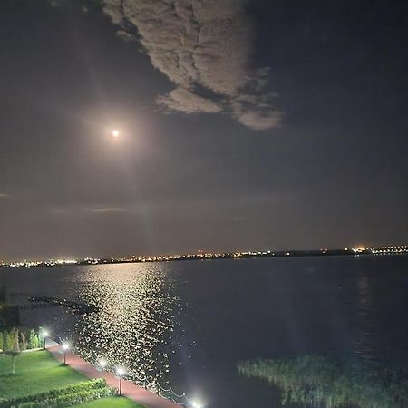 Deluxe Lake View Mamaia Exteriör bild