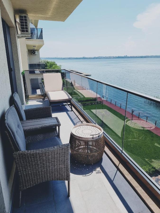 Deluxe Lake View Mamaia Exteriör bild